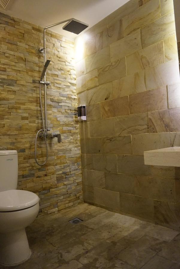 Cosmy Orchard Apartment 수라바야 외부 사진